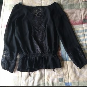 Beautiful black Cache top ! XS-S